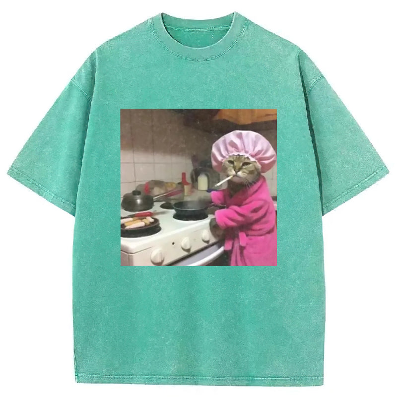 Funny Housewife Cat Washed Unisex Tee