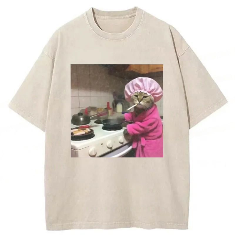 Funny Housewife Cat Washed Unisex Tee